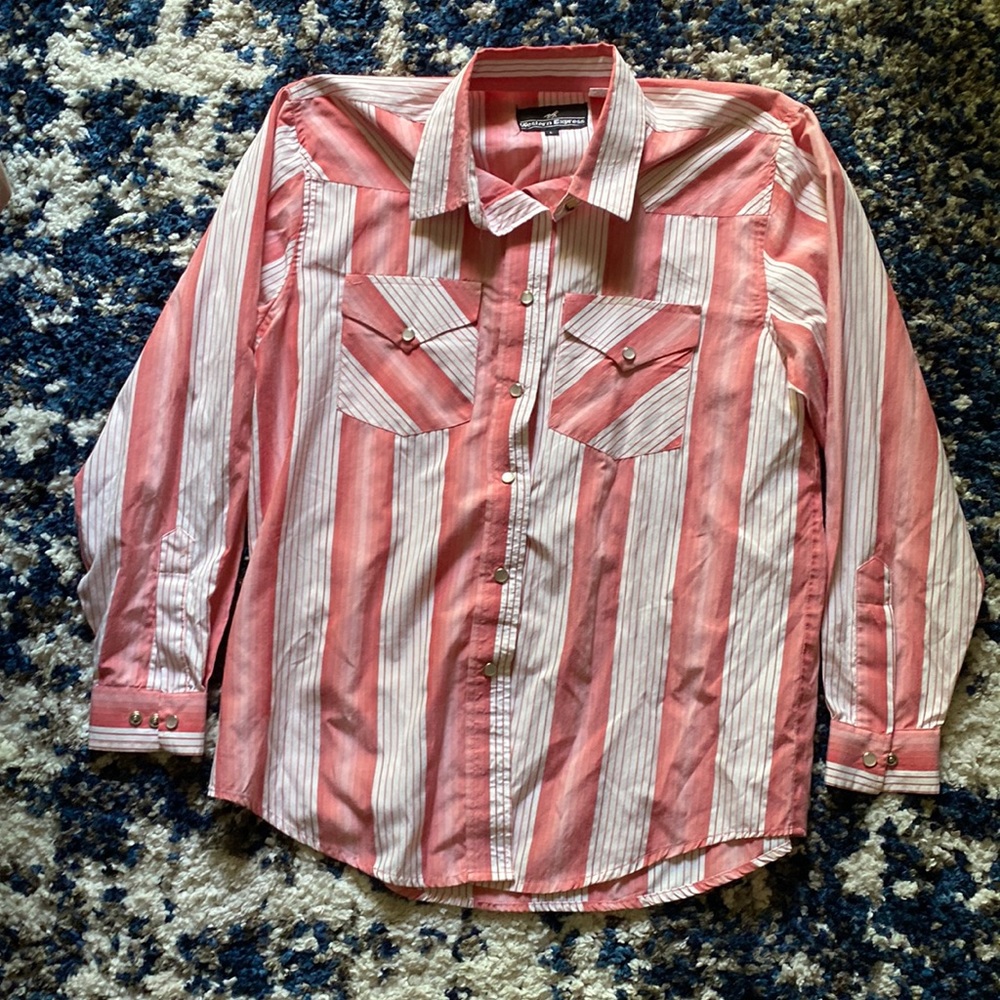 Western Express women’s long sleeve button down shirt